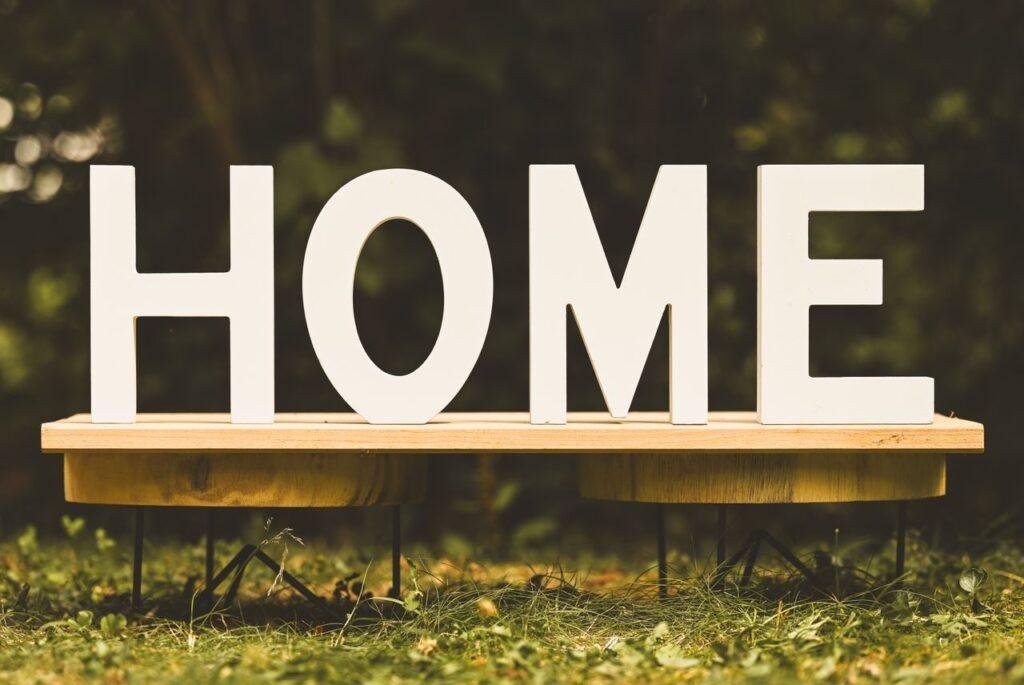 College student living at home to save money
