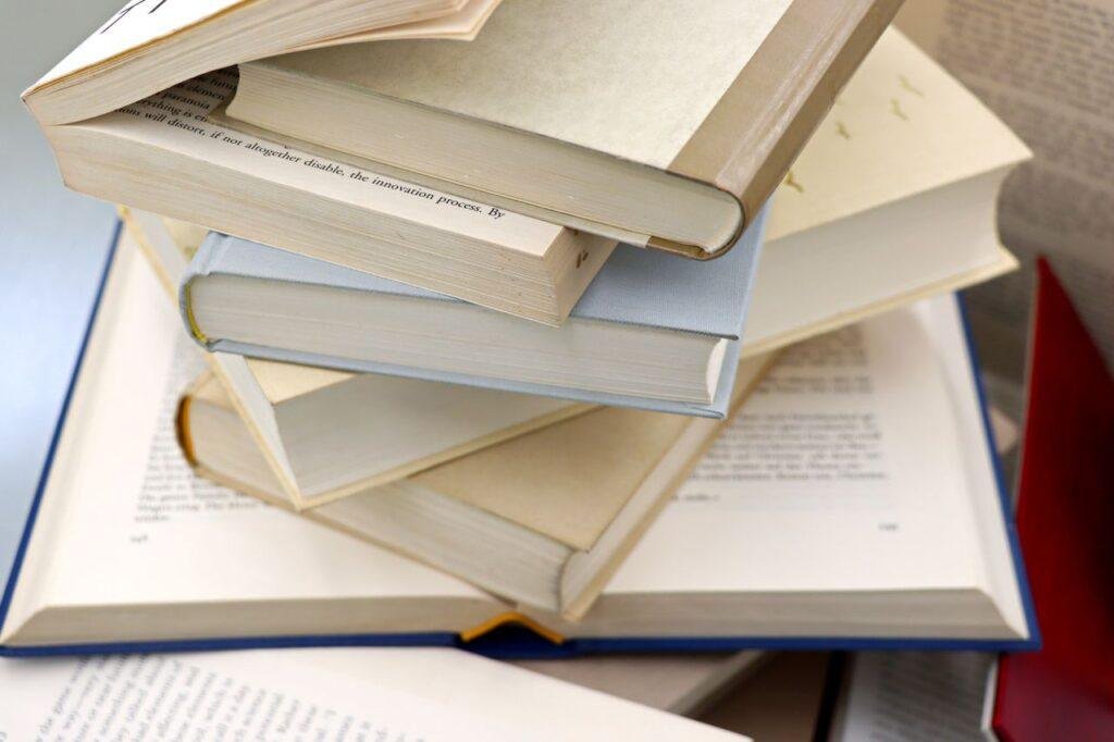 College student saving money on textbooks without affecting grades